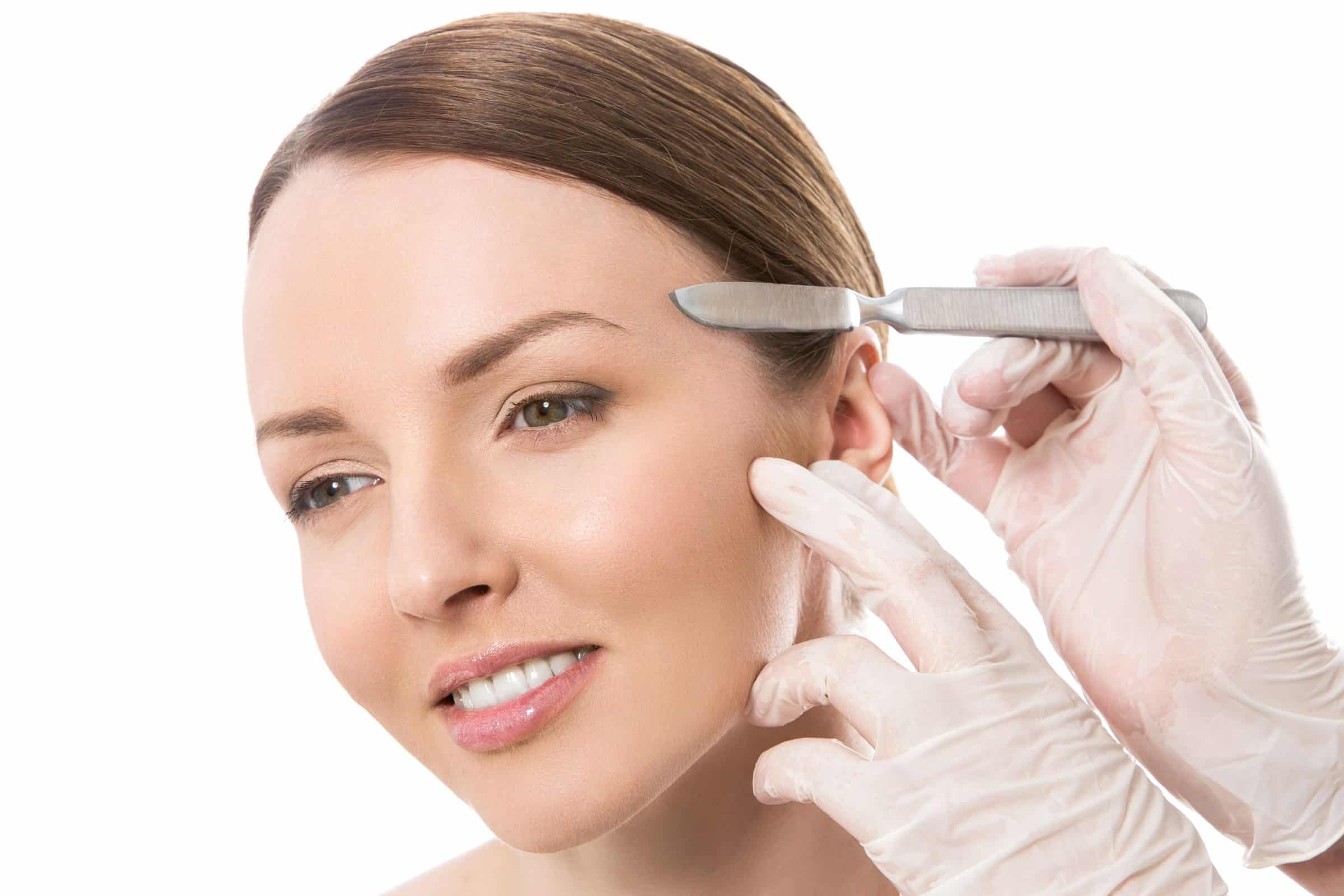 Dermaplaning_28951870_xl